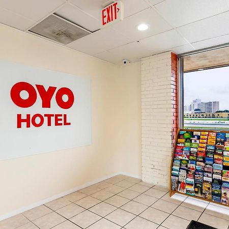 Oyo Hotel San Antonio Lackland Afb Seaworld Hwy 90 W エクステリア 写真