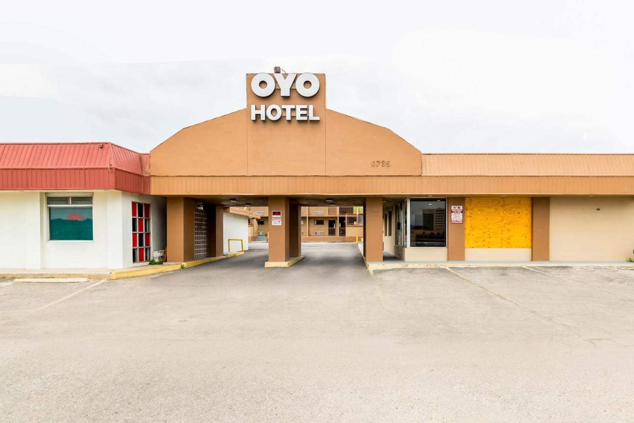 Oyo Hotel San Antonio Lackland Afb Seaworld Hwy 90 W エクステリア 写真