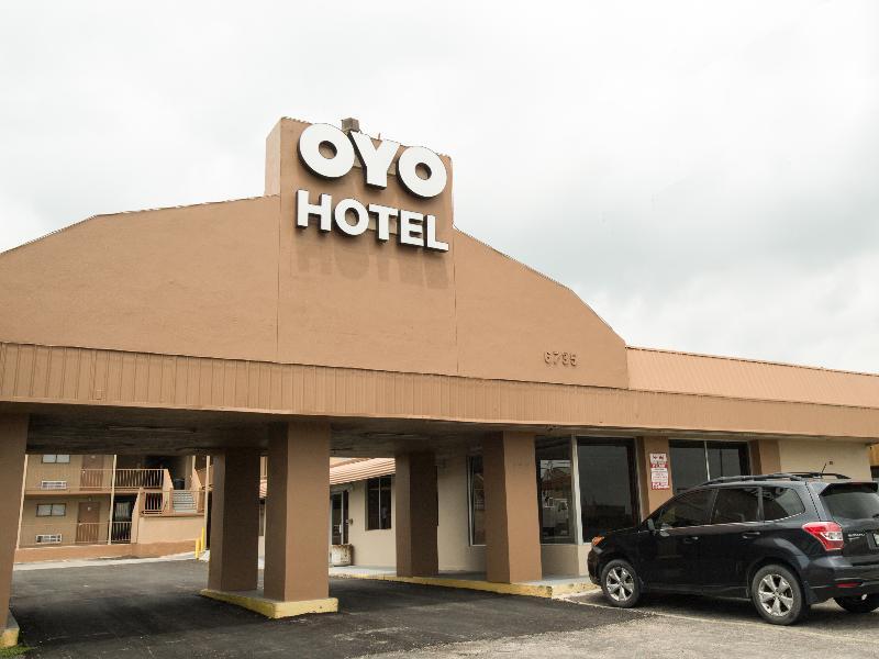 Oyo Hotel San Antonio Lackland Afb Seaworld Hwy 90 W エクステリア 写真